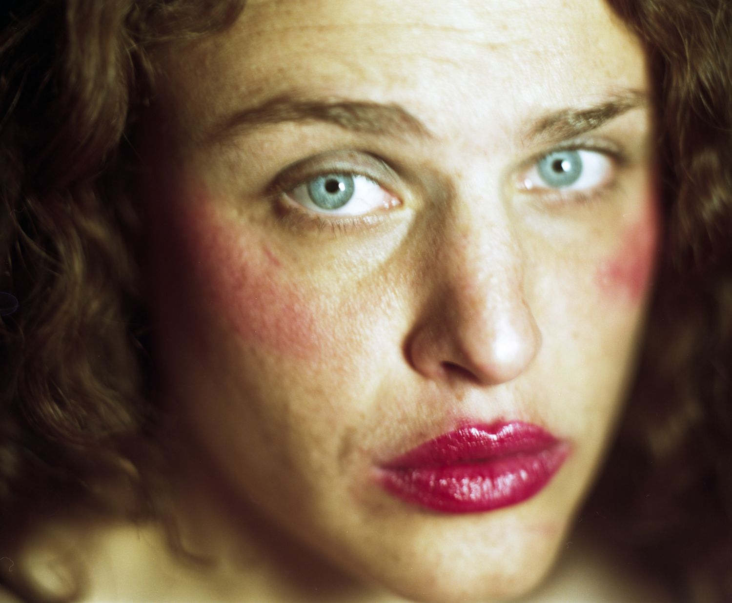 Close portrait with red lips